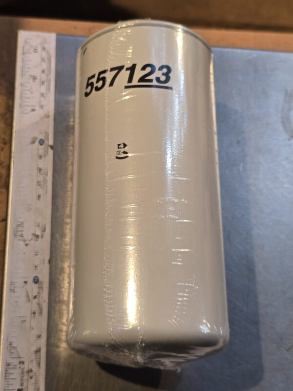 New Genuine WIX 57123 Oil Filter - Image 2