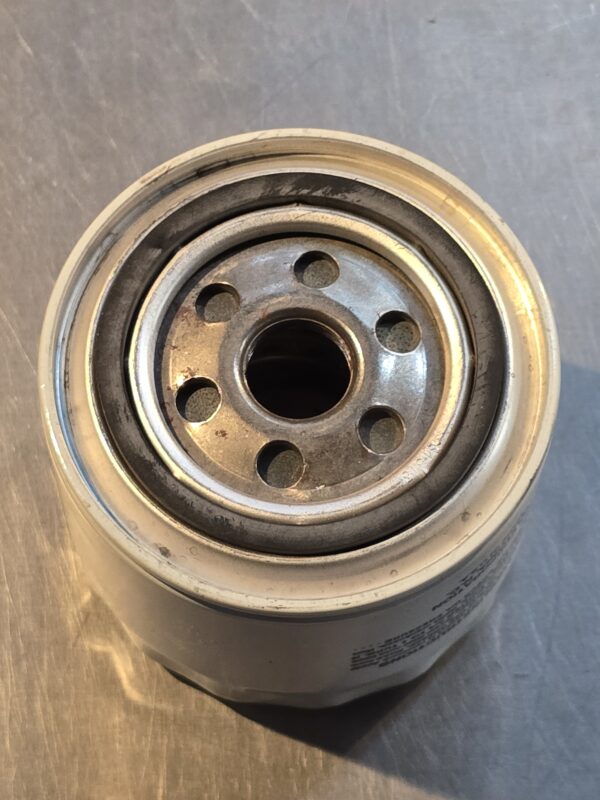 New Genuine WIX 51381 Oil Filter [2-Pack] - Image 2