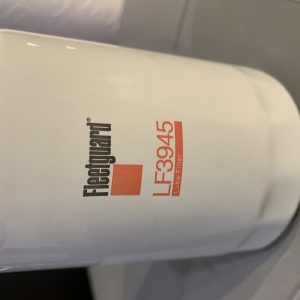 New Genuine Fleetguard LF3945 Lube Filter