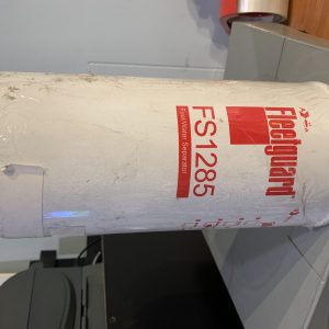 New Genuine Fleetguard LF3970 Oil Filter