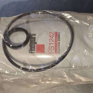 New Genuine Fleetguard FS1242 Fuel Filter