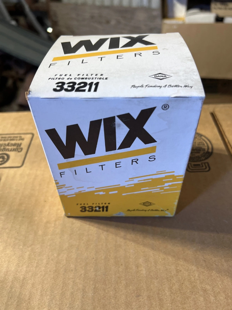New Genuine WIX 33211 Fuel / Water Separator