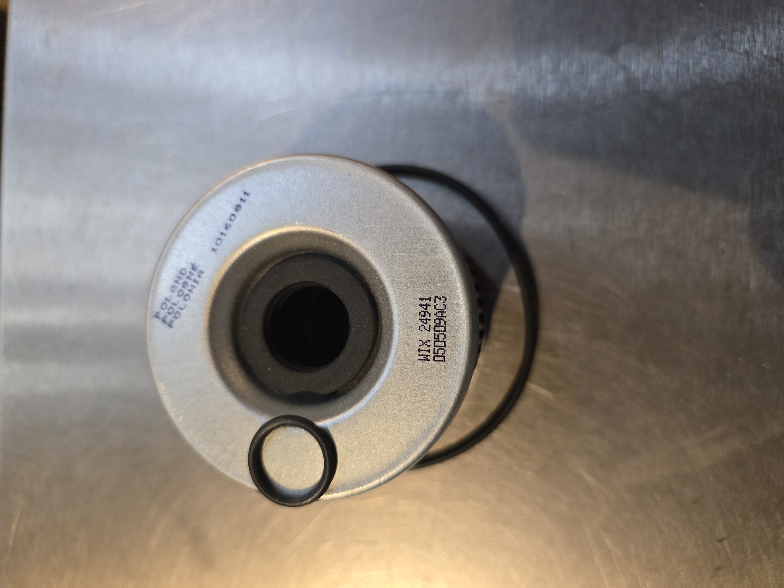 New Genuine WIX 24941 Oil Filter