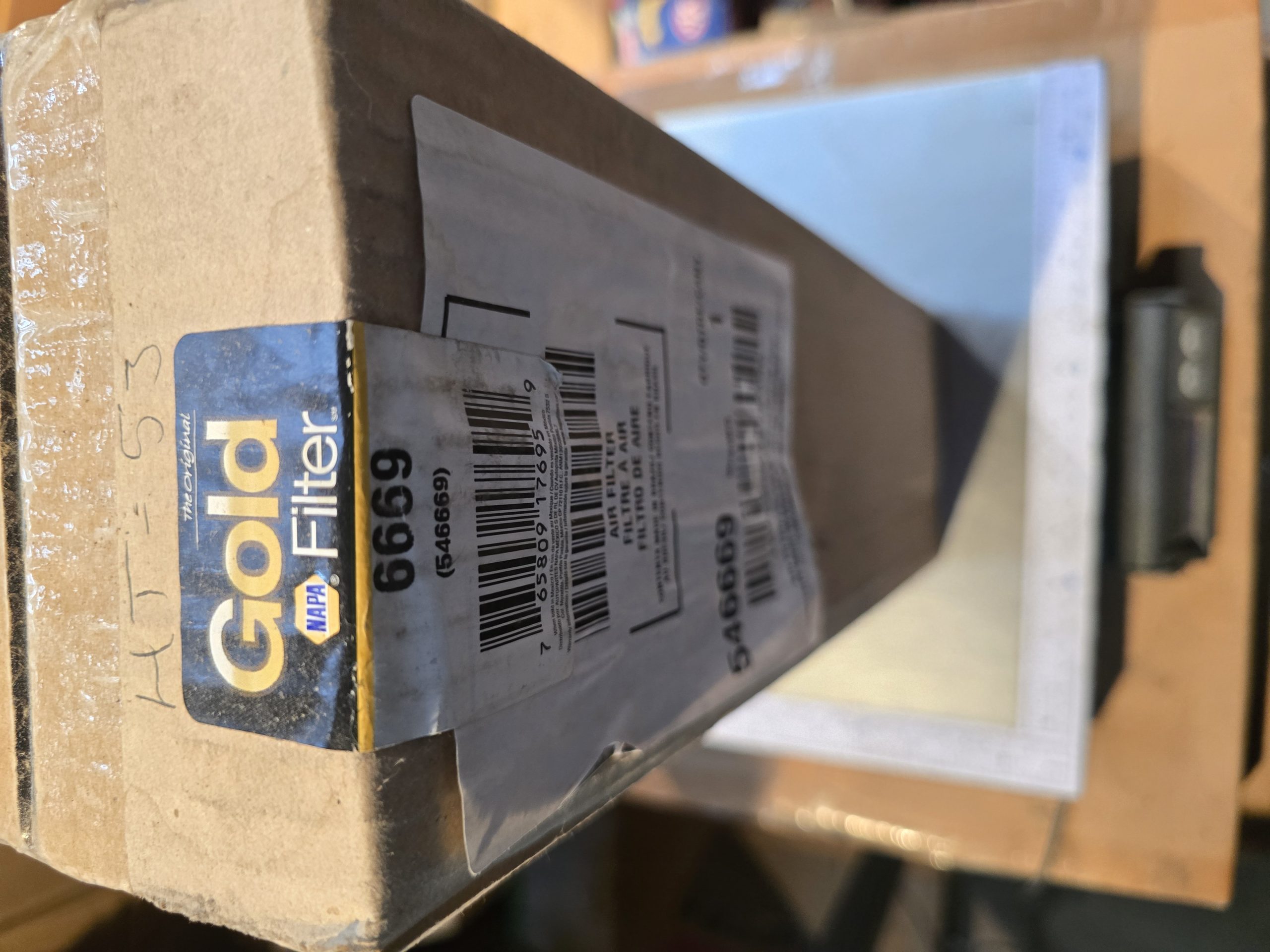 New Genuine NAPA 546669 Air Filter