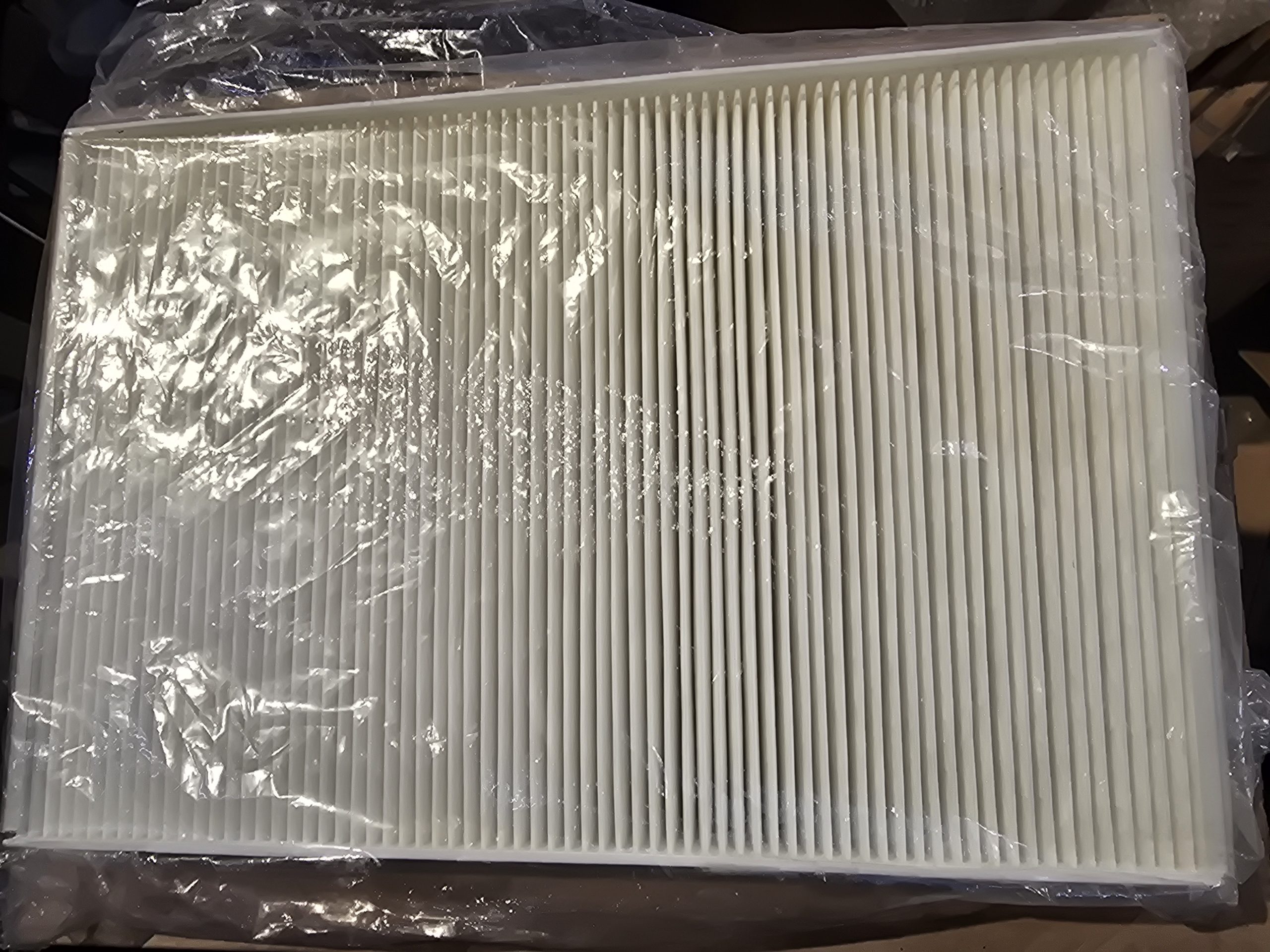 New Genuine Fleetguard AF26462 Air Filter