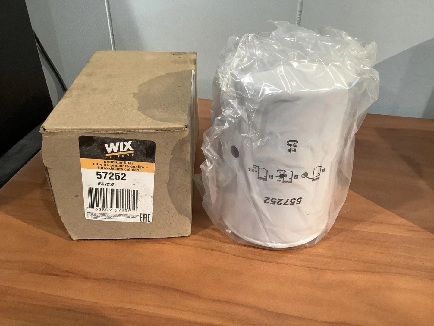 New Genuine WIX 57252 Oil Filter