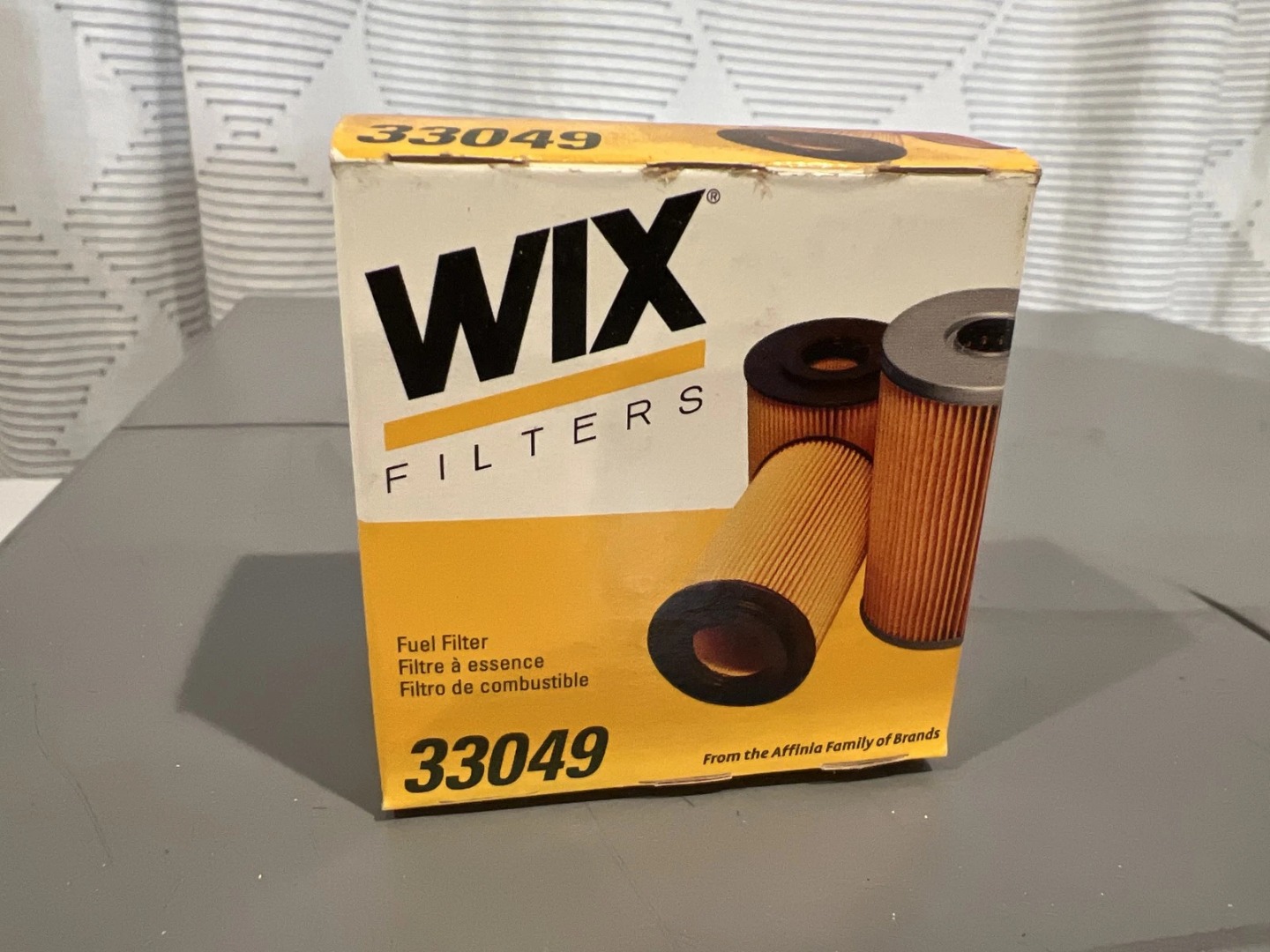 New Genuine WIX 33049 Fuel Filter