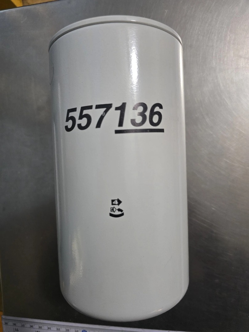 New Genuine WIX 57136 Oil Filter