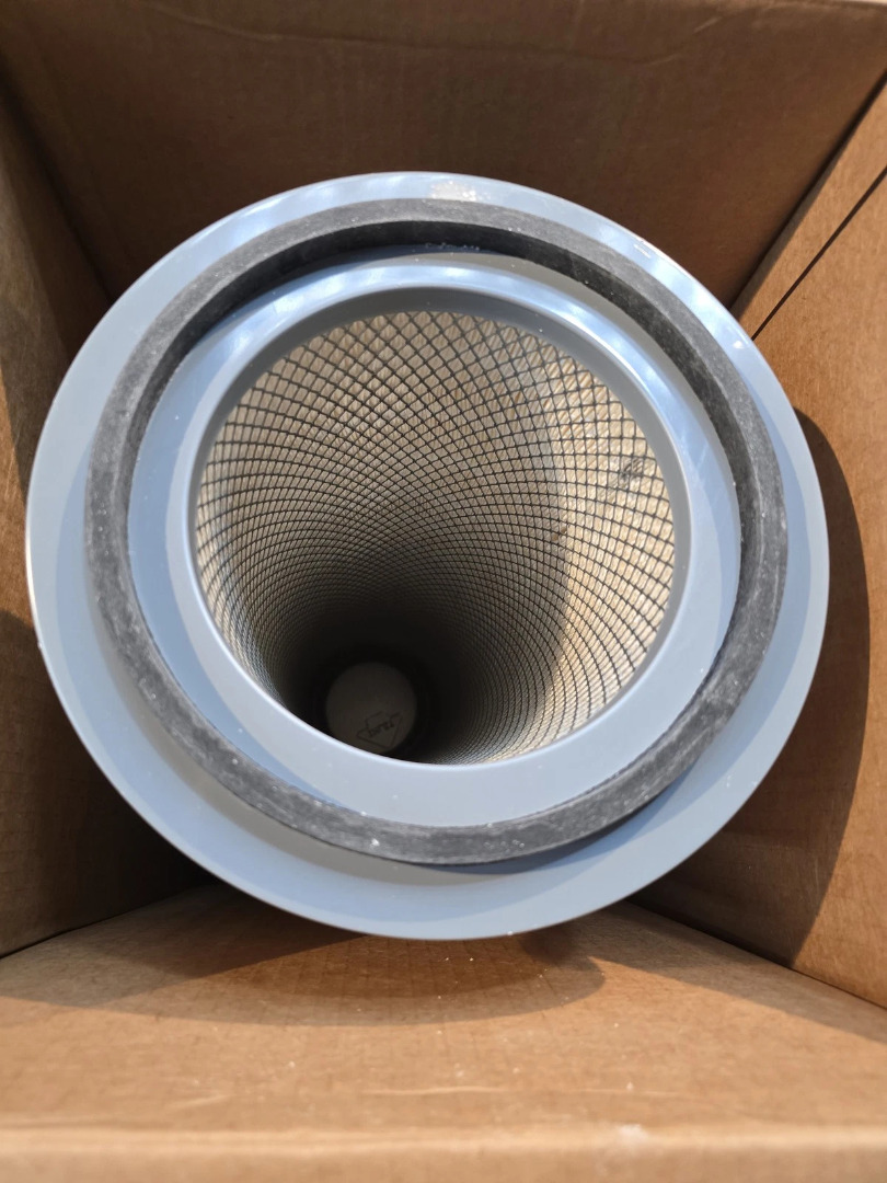 New Genuine NAPA 6882 Air Filter