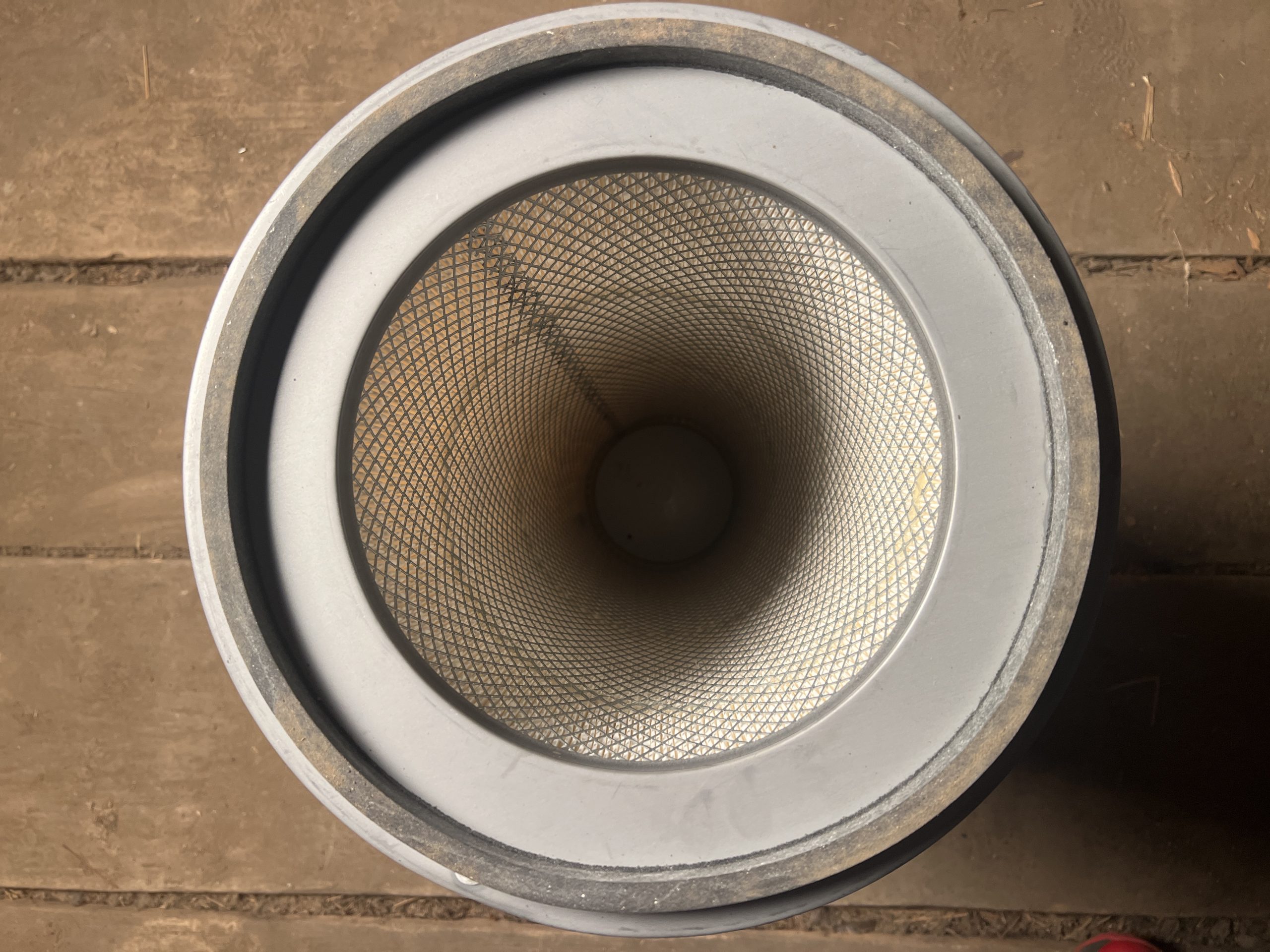 NAPA Gold #6860 Genuine Air Filter - NEW