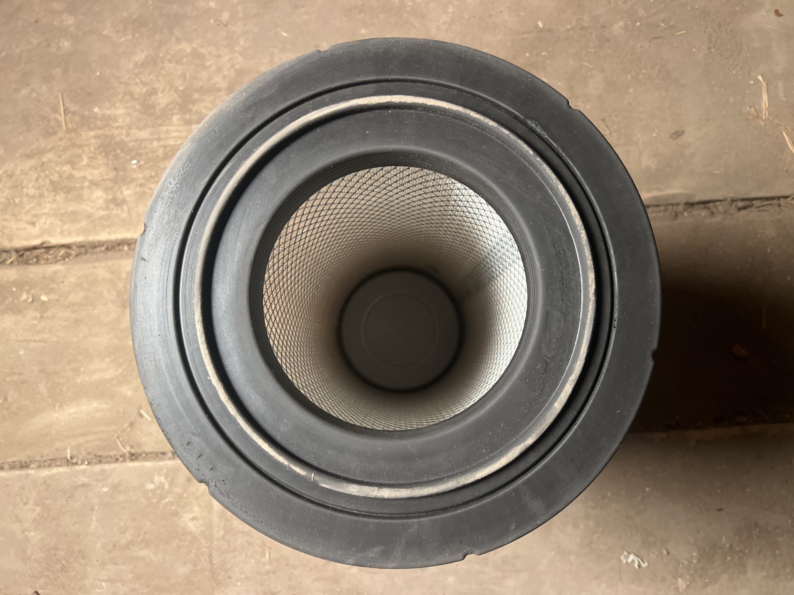 NAPA Gold #2803 Genuine Air Filter - NEW