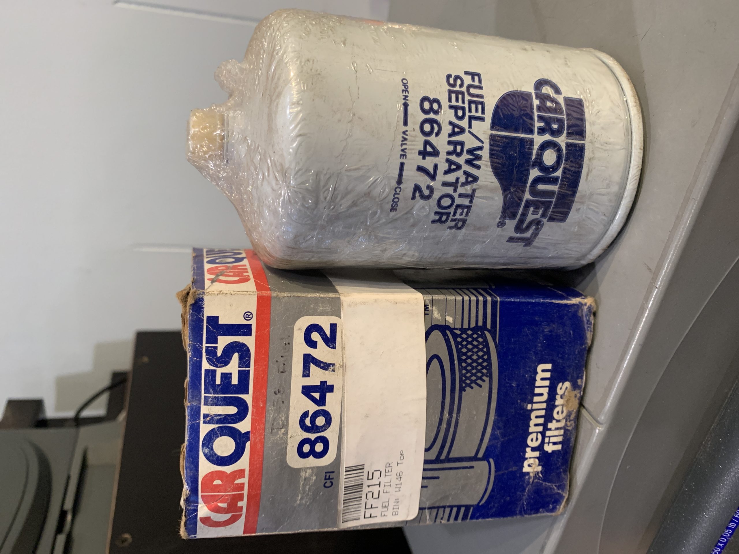 New Genuine Carquest 86472 Fuel Filter