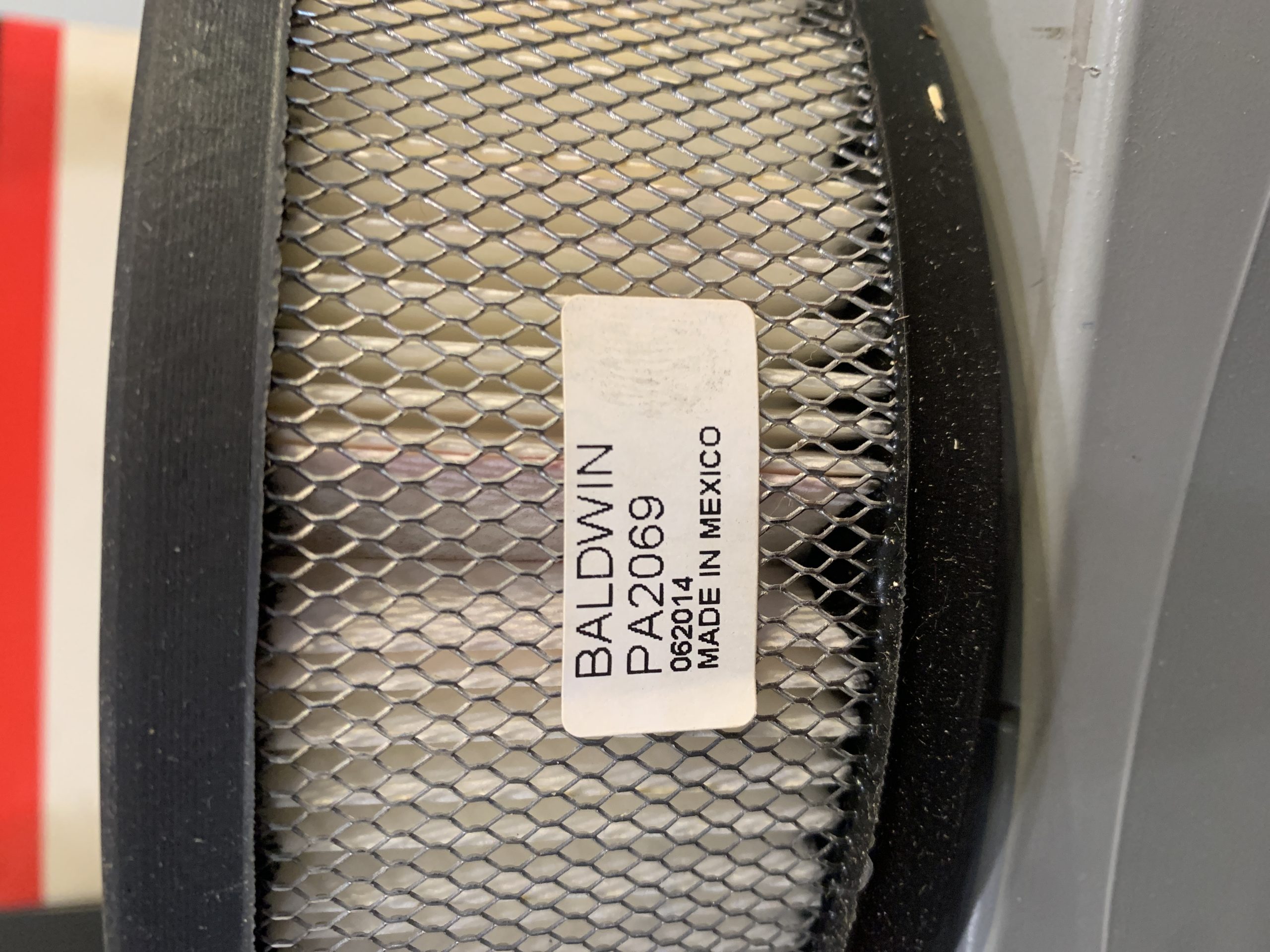 New Baldwin Filters PA2069 Air Filter