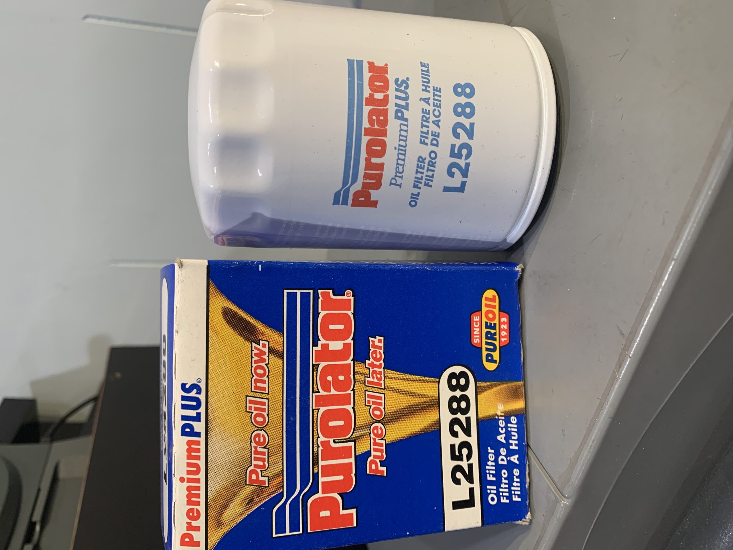 New Genuine Purolator L25288 Oil Filter