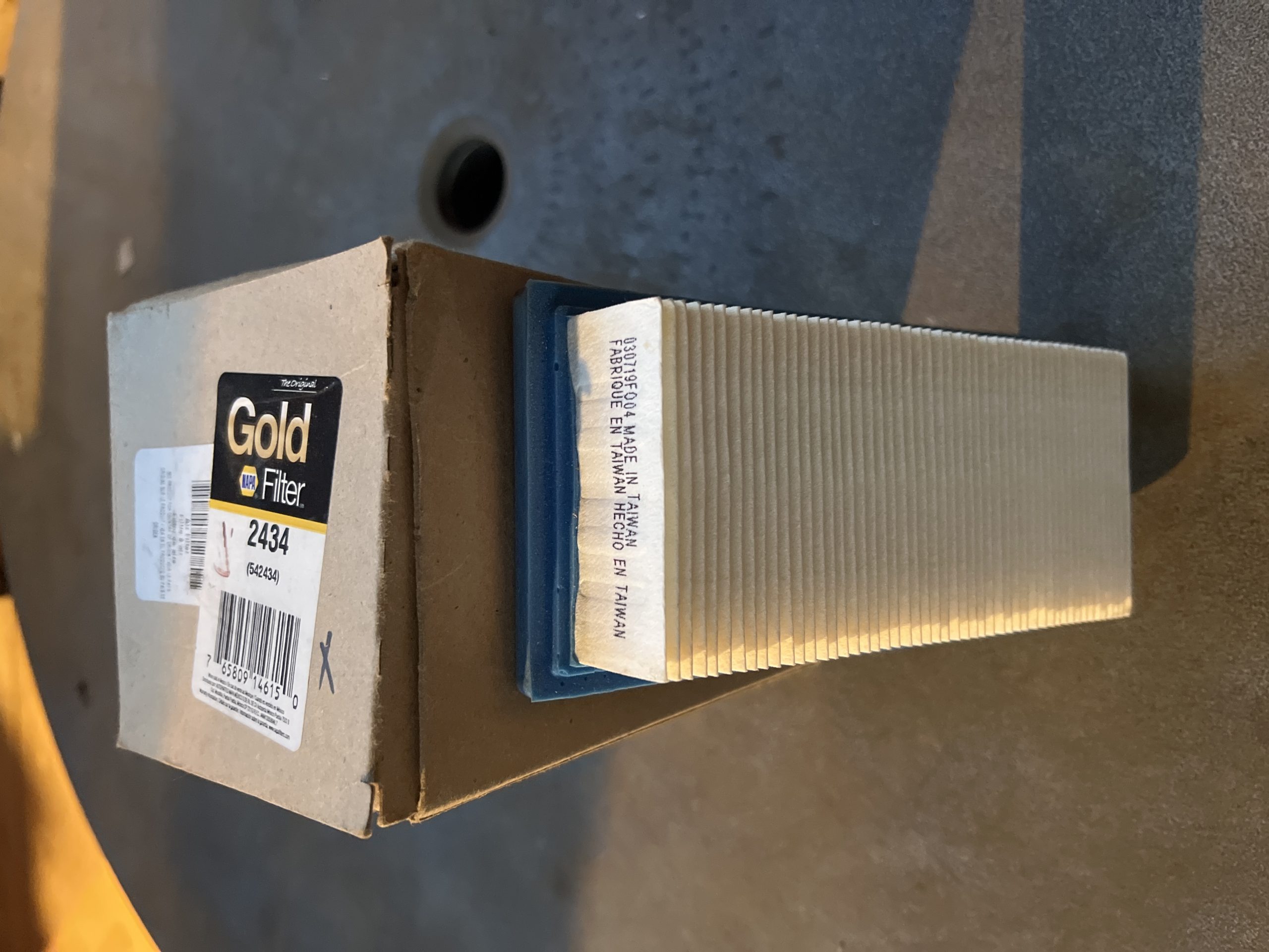 Genuine NAPA 2434 Gold Air Filter