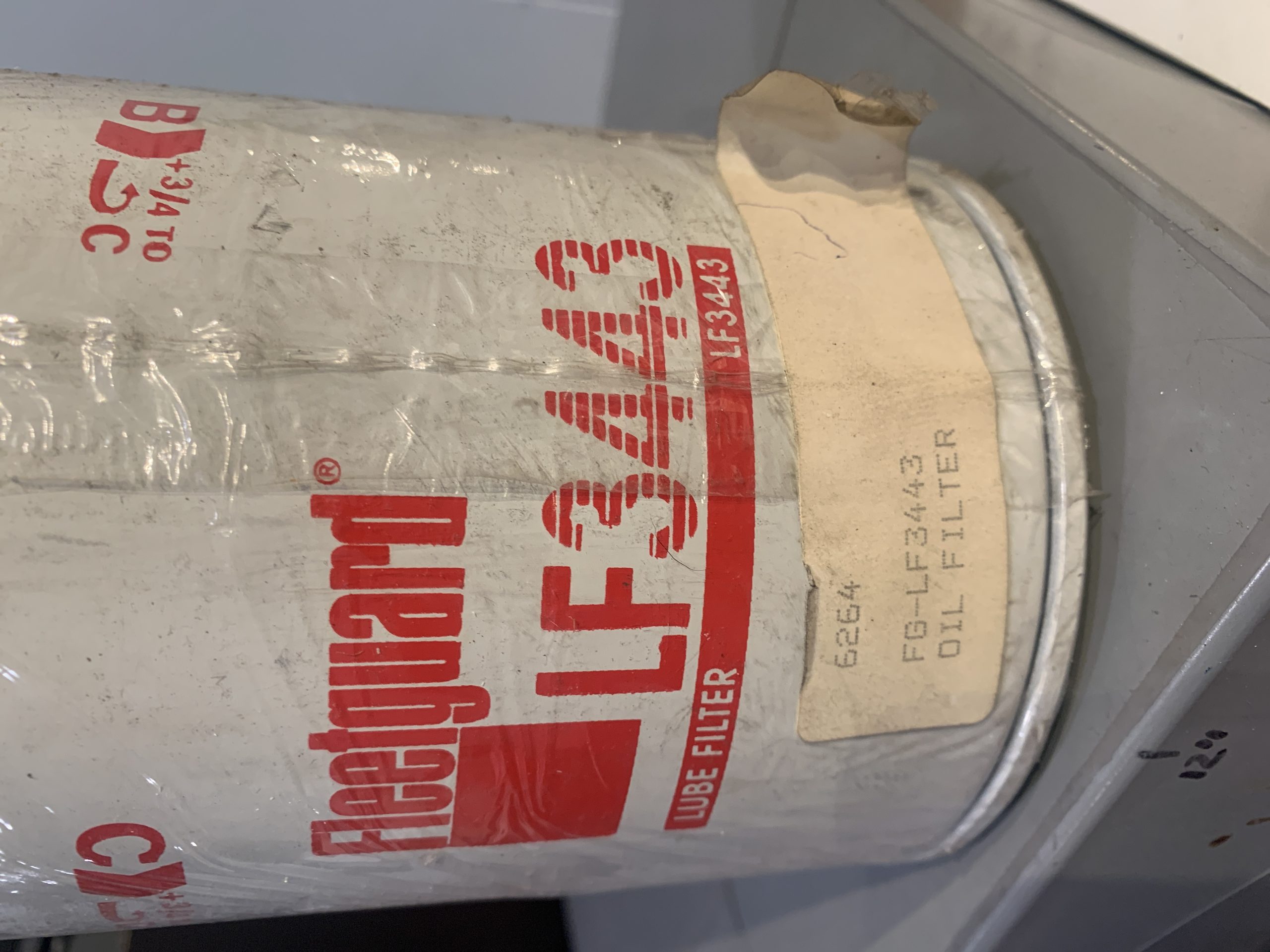 New Genuine Fleetguard LF3443 Lube Filter