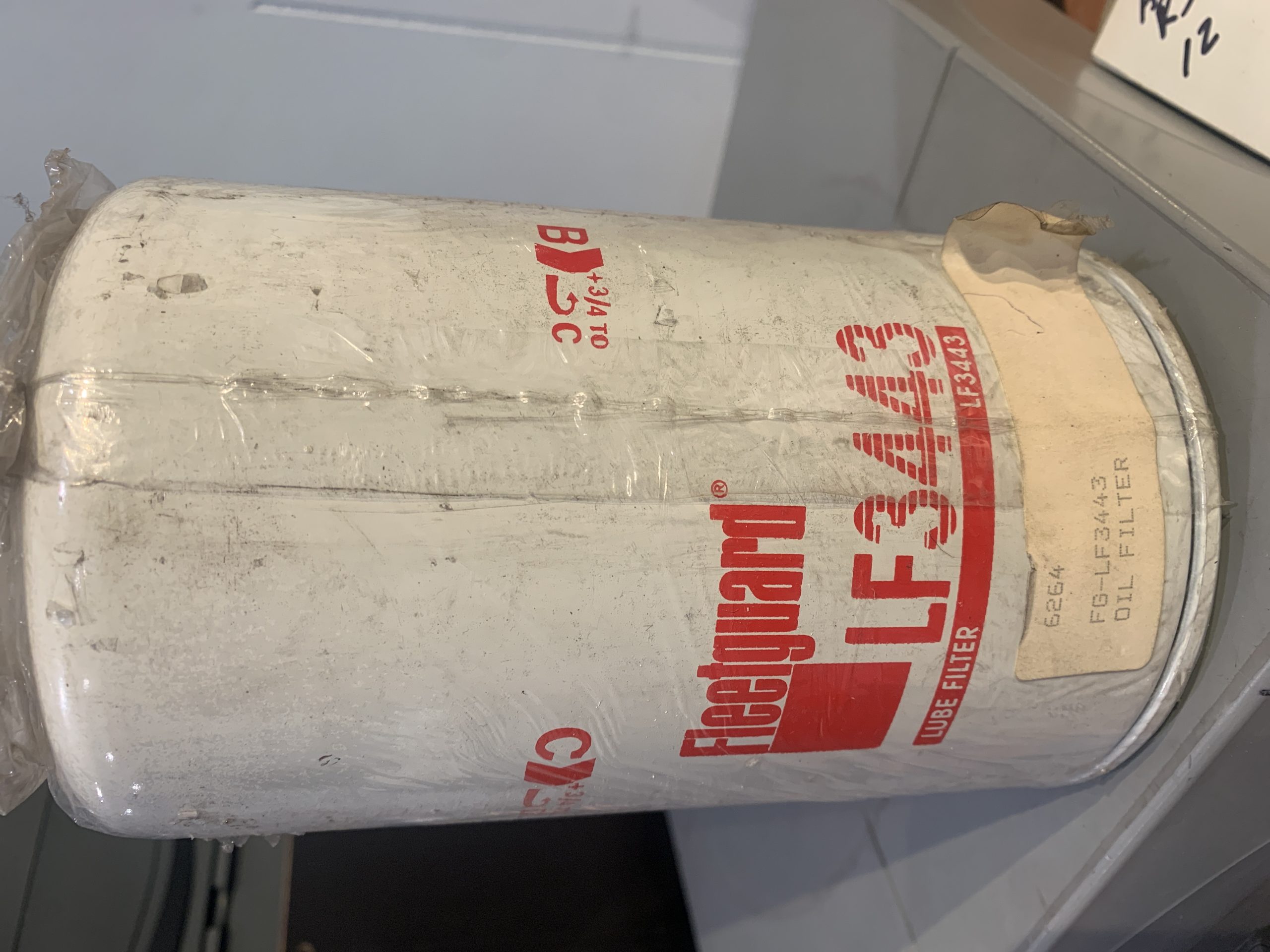 New Genuine Fleetguard LF3443 Lube Filter
