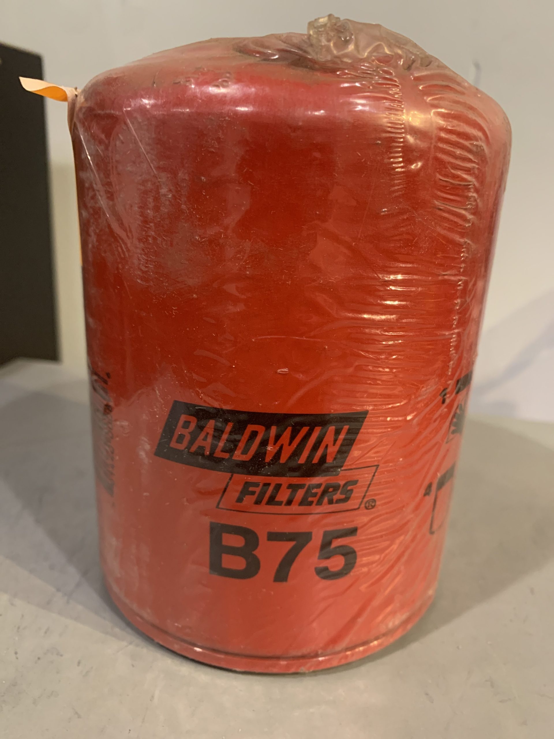 New Baldwin B75 Oil Filter